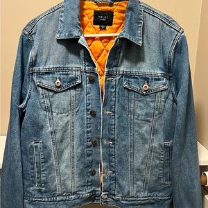 Denim Jacket / Lined on the inside. - Size Medium